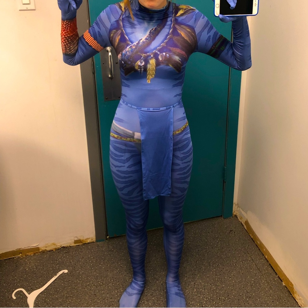 2 Avatar Costumes